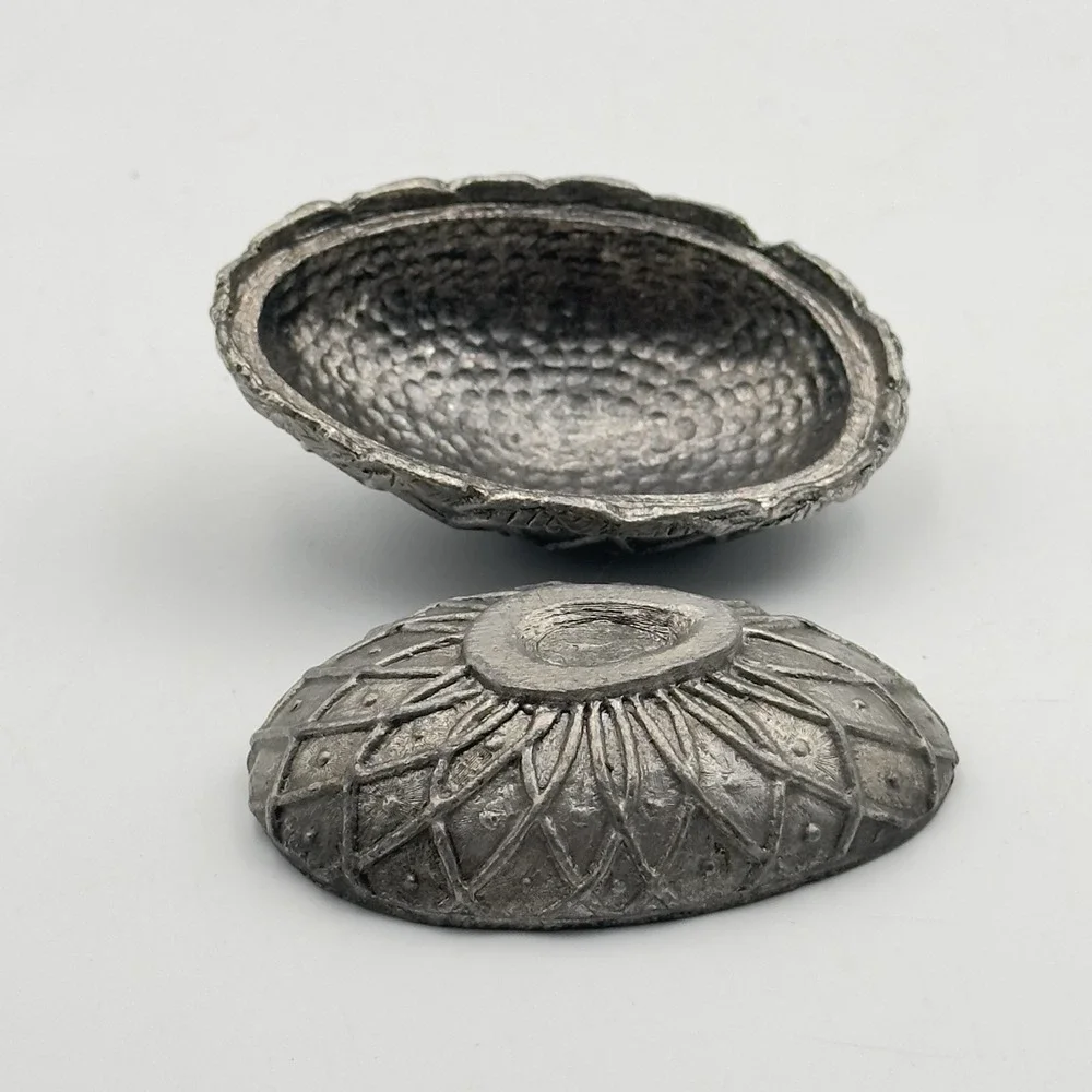 Metzke Pewter Egg TRINKET BOX‎ Floral Design VINTAGE USA